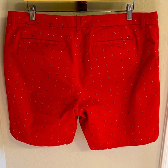 Tommy Hilfiger 9” Hollywood Bermuda short - Picture 2 of 3